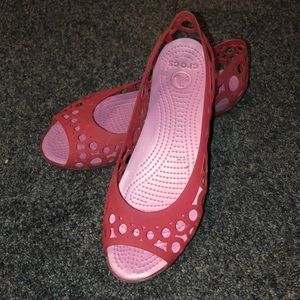 Peep toe jelly shoes